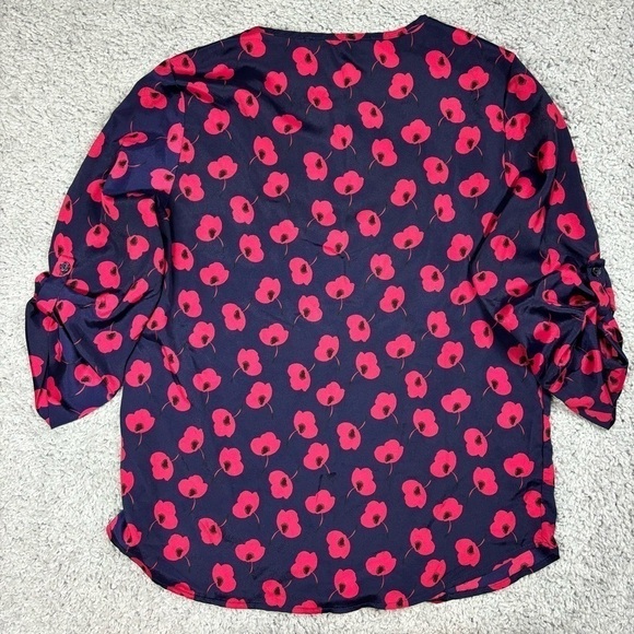 41 Hawthorn Blouse Womens Medium Floral Vneck Roll Tab Sleeves Flowers Classic - Picture 4 of 4